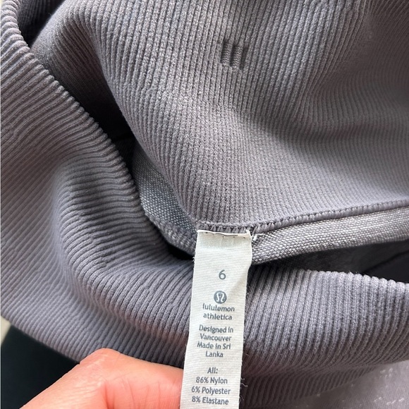 Lululemon Free To Flow Crop (17") Magnum / White - Picture 7 of 14